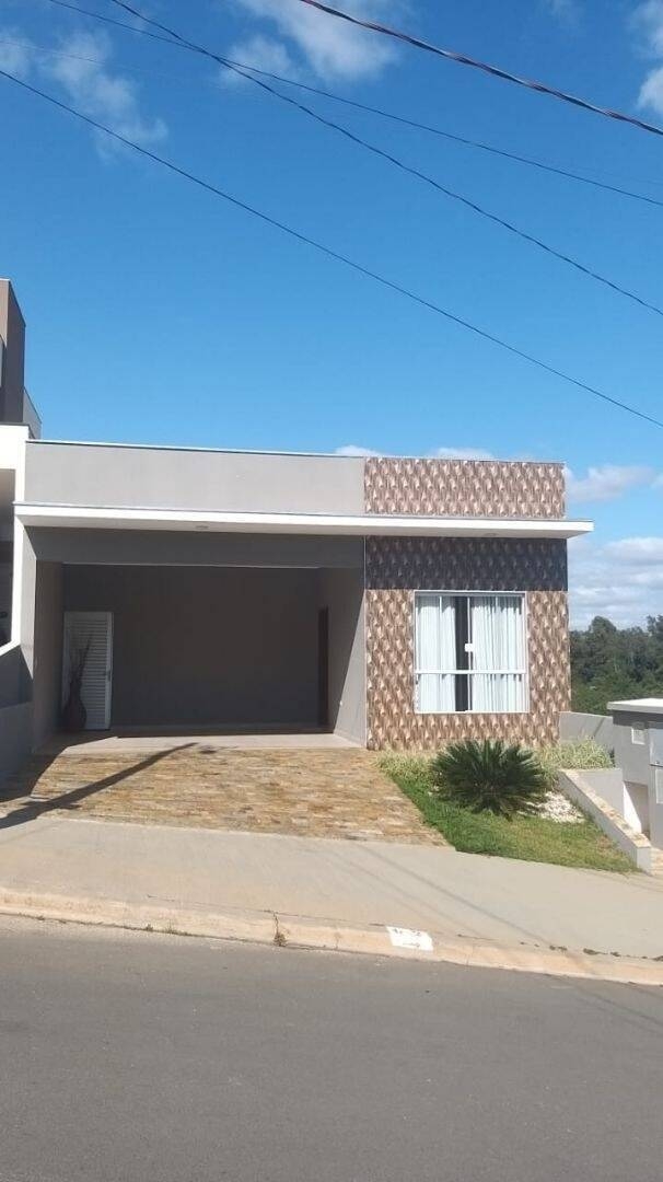 Casa à venda com 3 quartos, 130m² - Foto 1