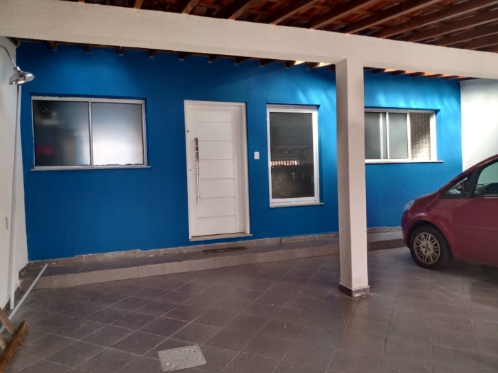 Casa à venda com 3 quartos, 150m² - Foto 1