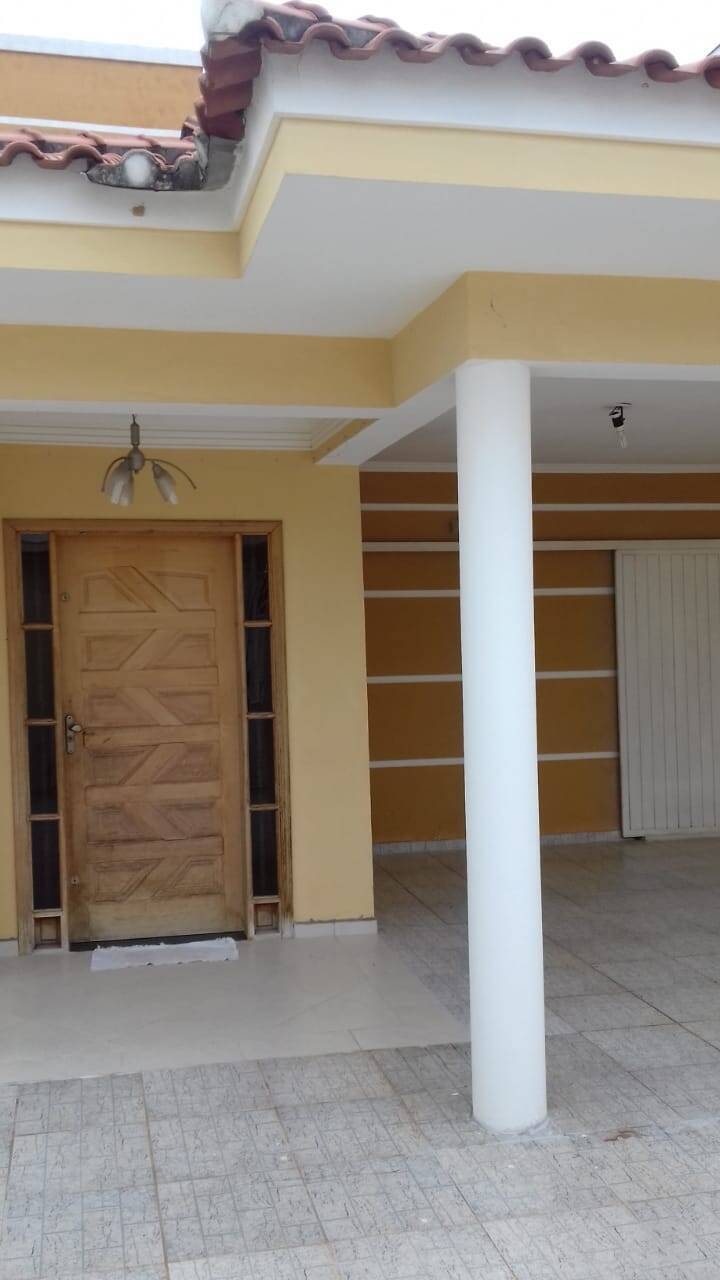 Sobrado à venda com 4 quartos, 320m² - Foto 1