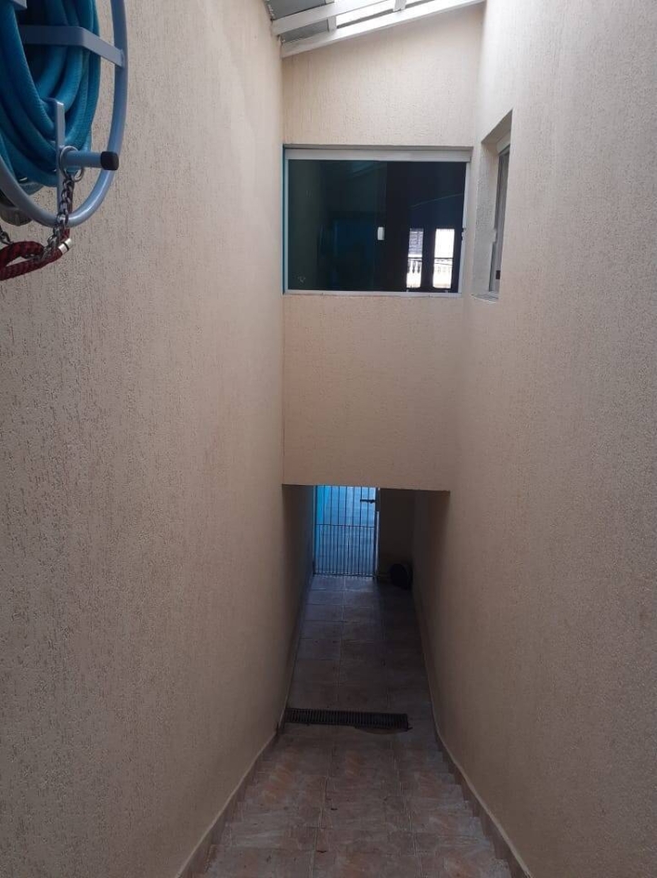 Sobrado à venda com 3 quartos, 166m² - Foto 4