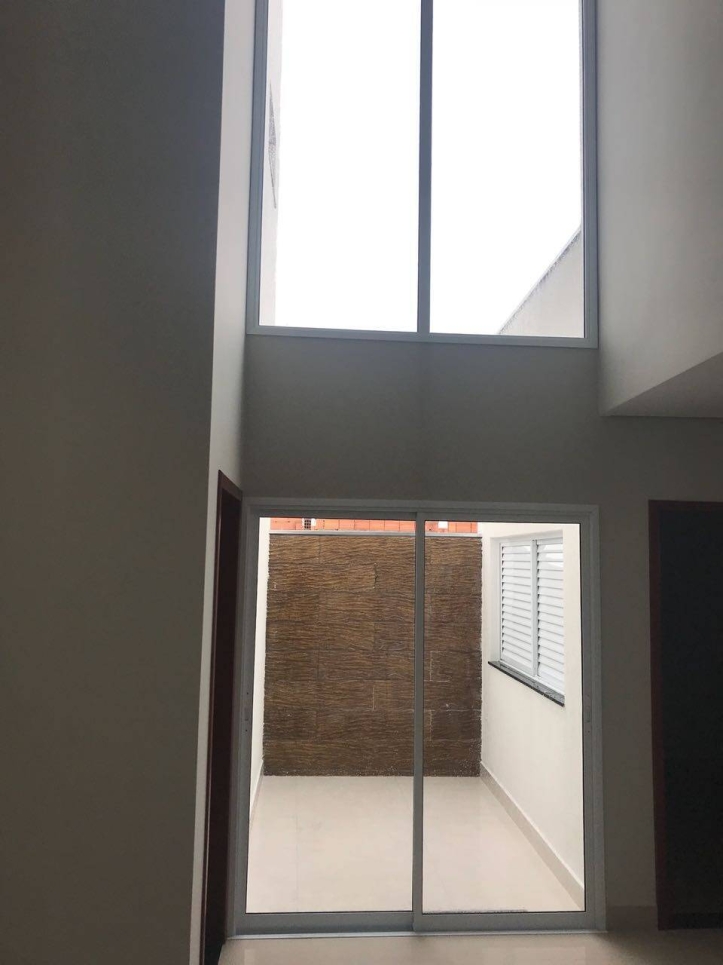 Casa de Condomínio à venda com 3 quartos, 155m² - Foto 3