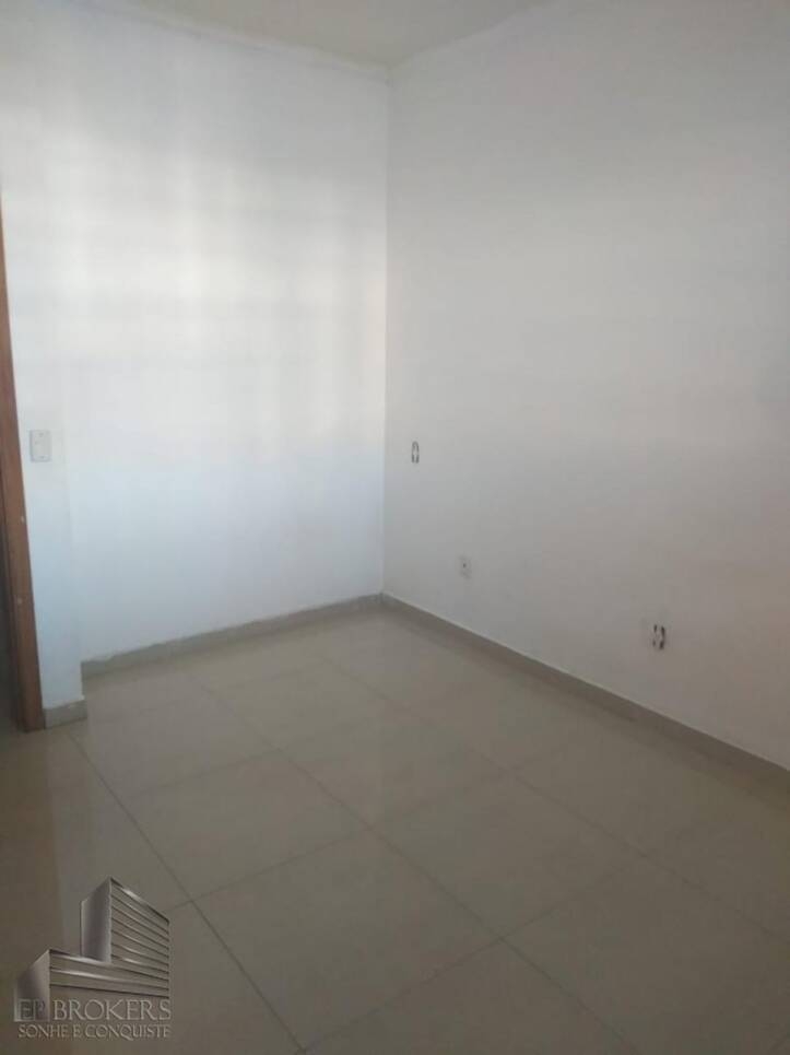 Casa à venda com 4 quartos, 195m² - Foto 8