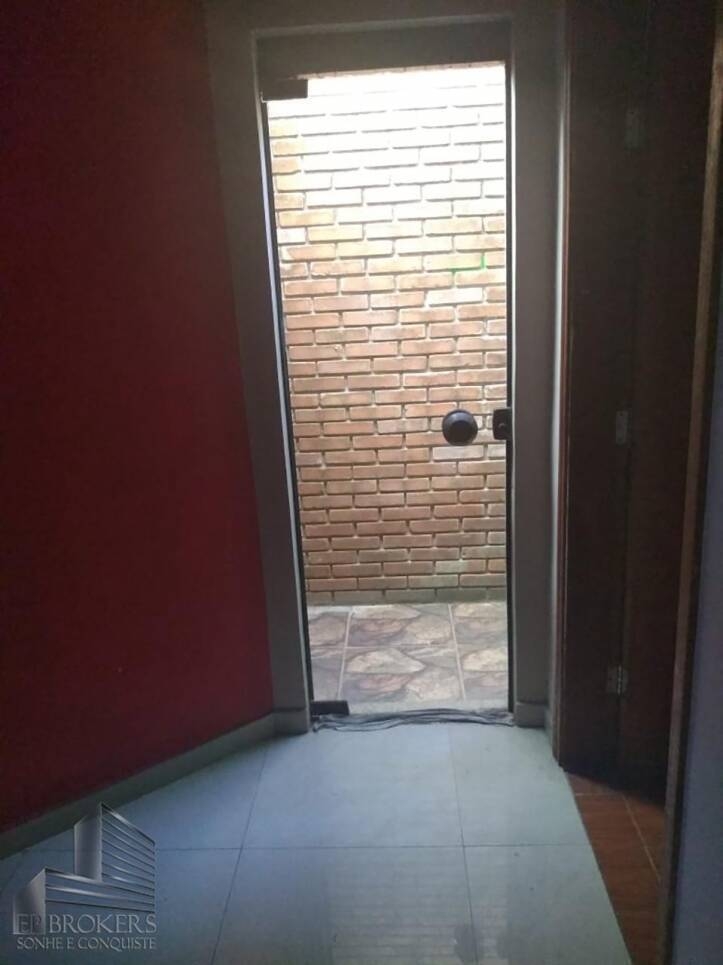 Casa à venda com 4 quartos, 195m² - Foto 9