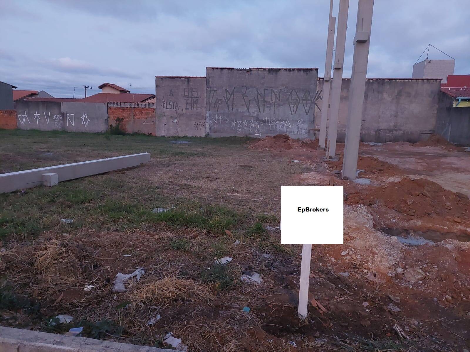 Terreno à venda, 300m² - Foto 2