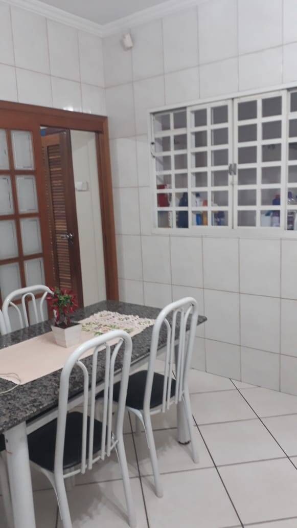 Casa à venda com 2 quartos, 148m² - Foto 6