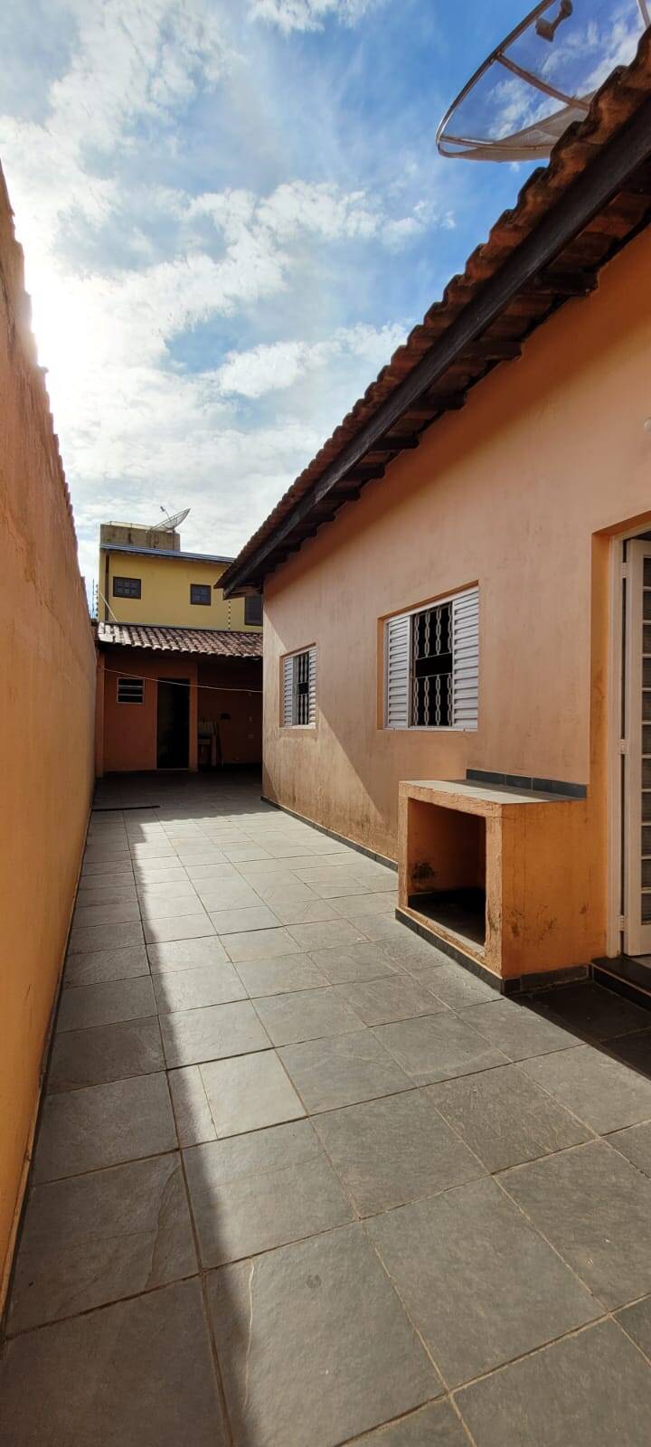 Casa à venda com 2 quartos, 150m² - Foto 6