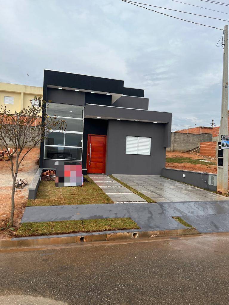 Casa à venda com 3 quartos, 98m² - Foto 1