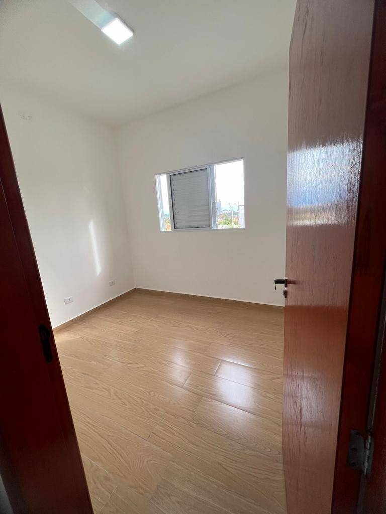 Casa à venda com 3 quartos, 98m² - Foto 14