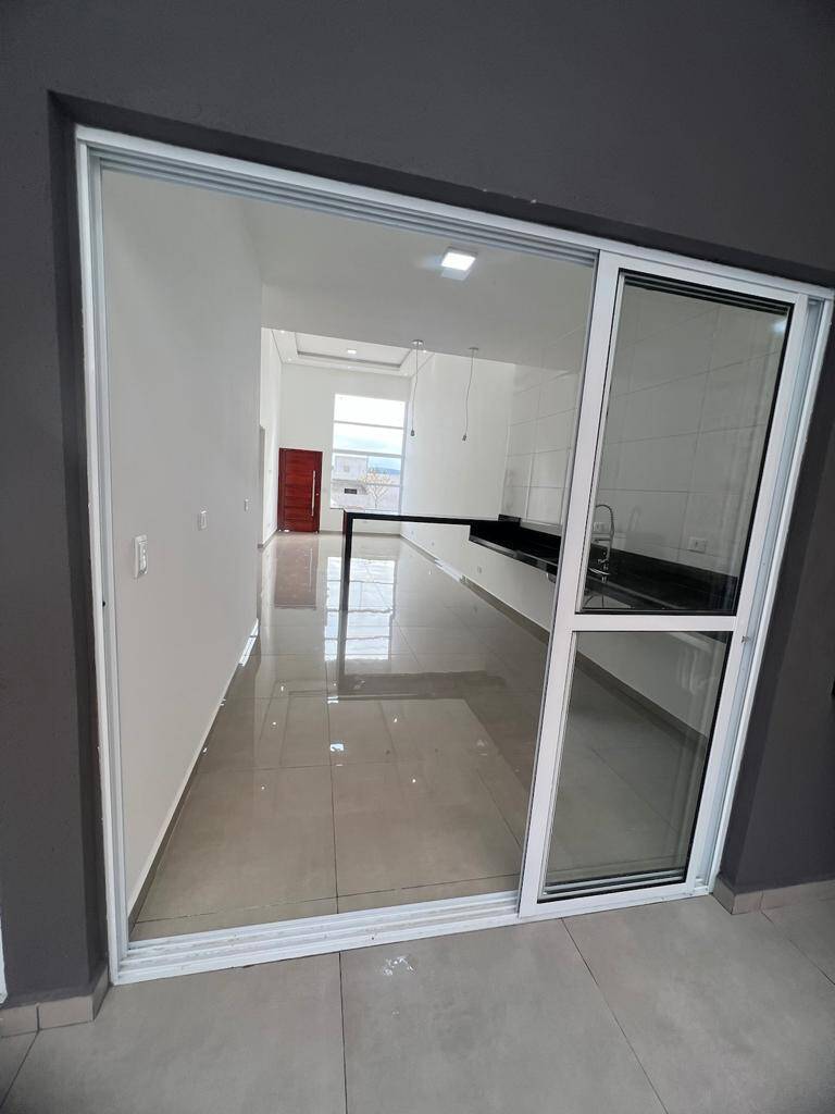 Casa à venda com 3 quartos, 98m² - Foto 15