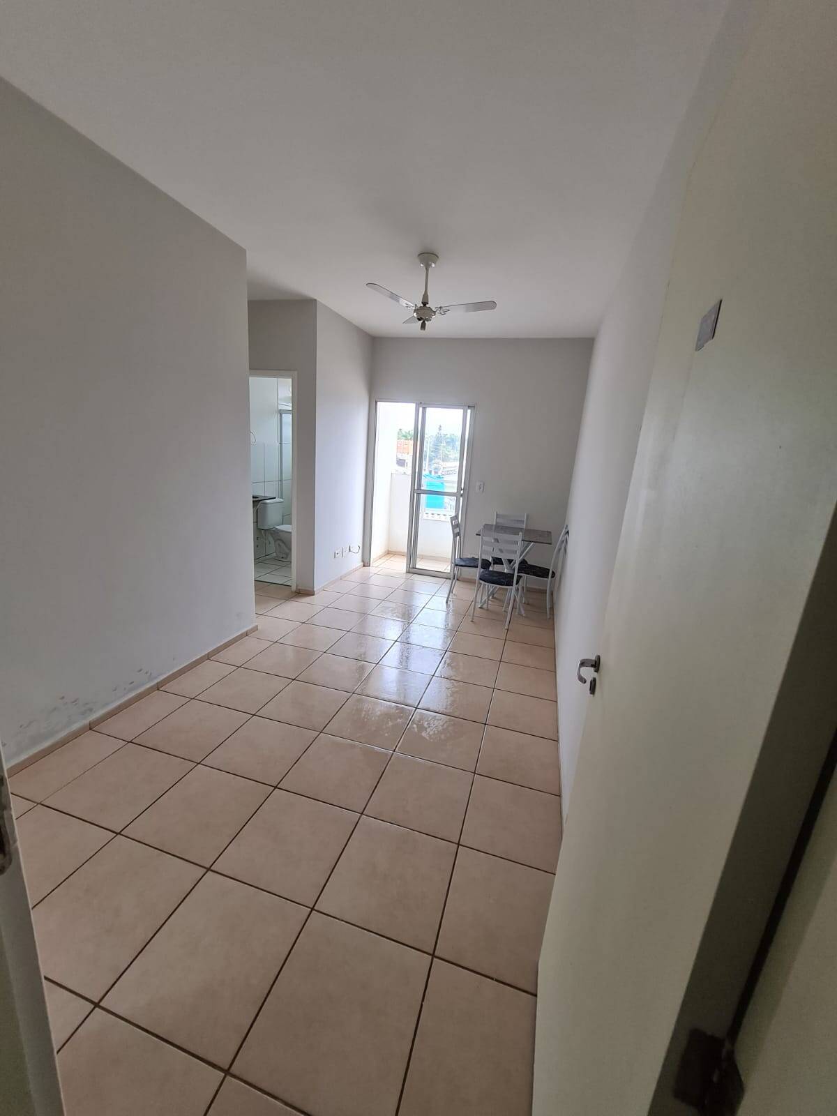 Apartamento à venda com 2 quartos, 53m² - Foto 3