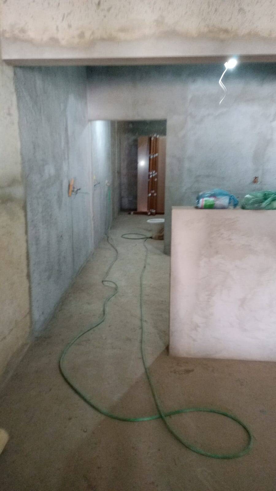 Casa à venda com 3 quartos, 300m² - Foto 2