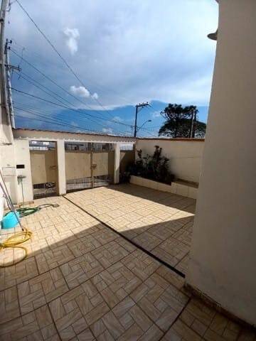 Casa à venda com 2 quartos, 100m² - Foto 1