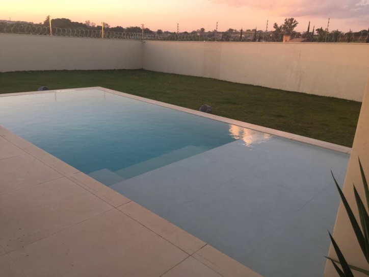 Casa à venda com 4 quartos, 480m² - Foto 1