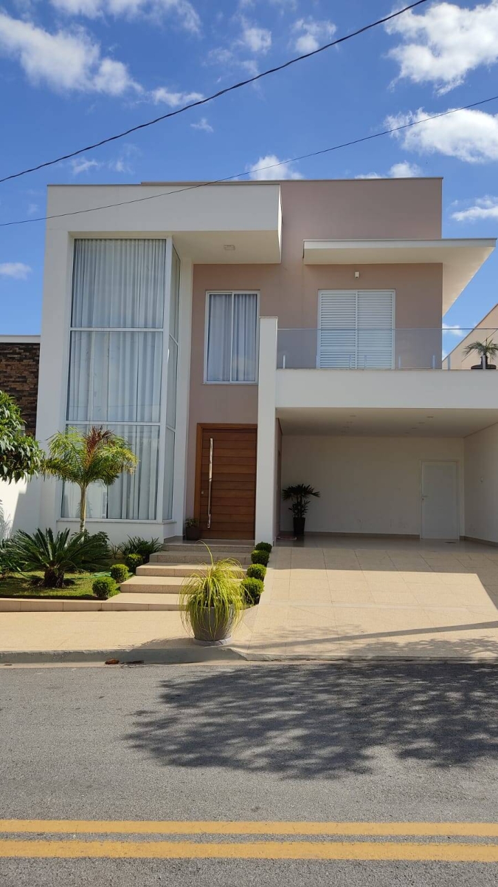 Casa de Condomínio à venda com 4 quartos, 298m² - Foto 2