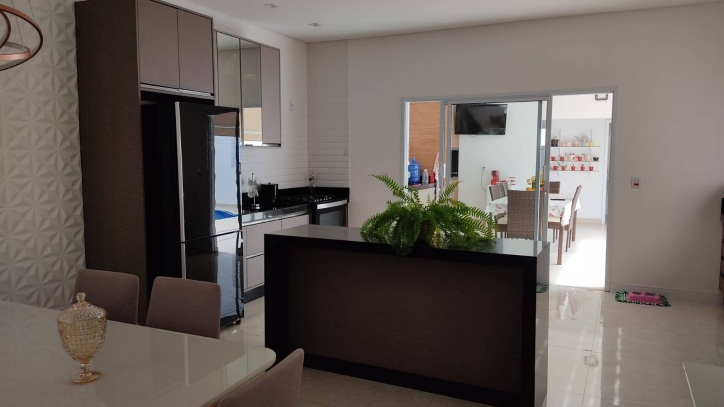 Casa de Condomínio à venda com 4 quartos, 298m² - Foto 4