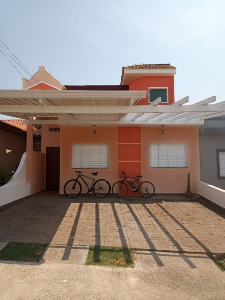 Casa de Condomínio à venda com 3 quartos, 107m² - Foto 1