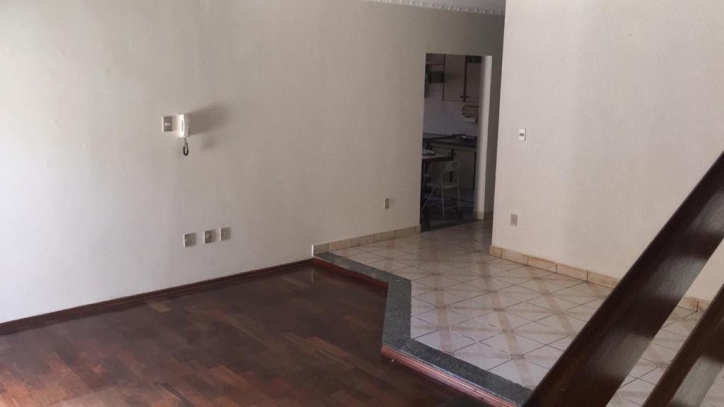 Sobrado à venda com 6 quartos, 335m² - Foto 3