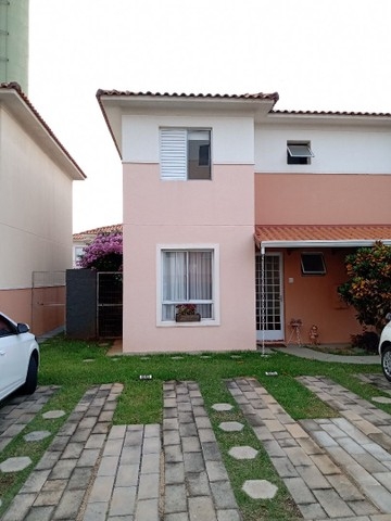 Sobrado à venda com 3 quartos, 76m² - Foto 1