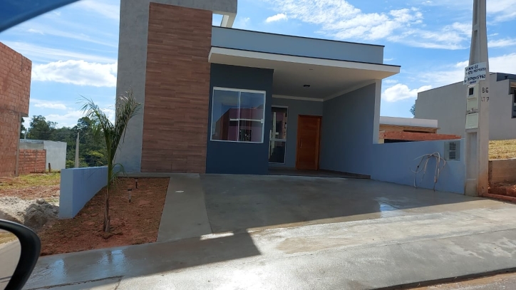 Casa de Condomínio à venda com 3 quartos, 110m² - Foto 1