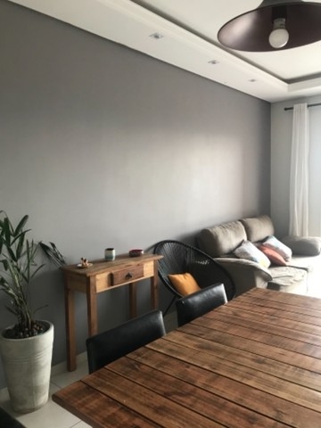 Apartamento à venda com 2 quartos, 70m² - Foto 1