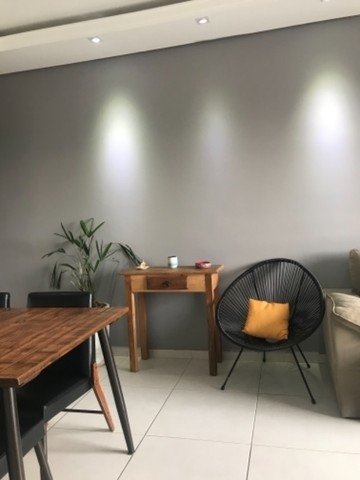 Apartamento à venda com 2 quartos, 70m² - Foto 4