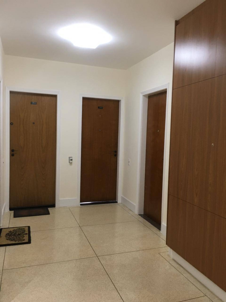 Apartamento à venda com 3 quartos, 139m² - Foto 18