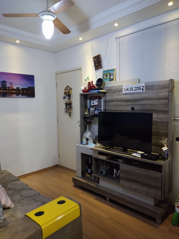 Apartamento à venda com 2 quartos, 47m² - Foto 1