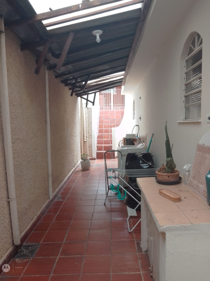 Casa à venda com 3 quartos, 300m² - Foto 11