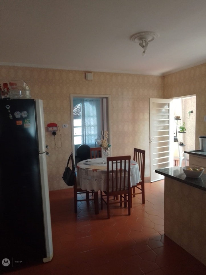 Casa à venda com 3 quartos, 300m² - Foto 16