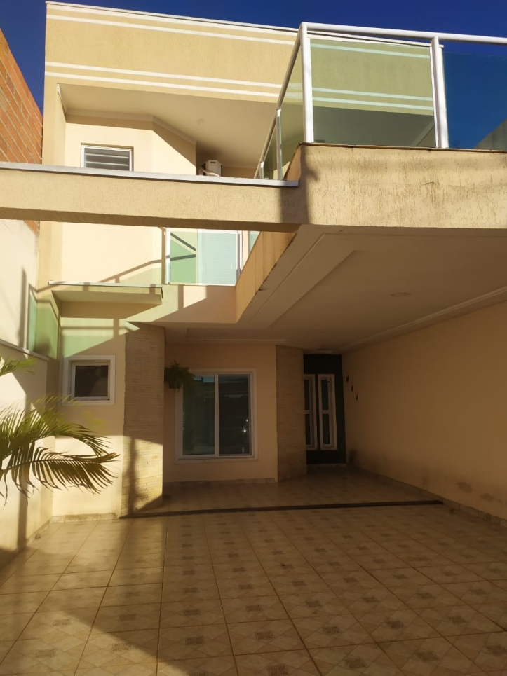 Casa de Condomínio à venda com 3 quartos, 180m² - Foto 1