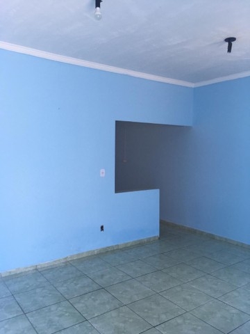 Casa de Condomínio à venda com 1 quarto, 125m² - Foto 2