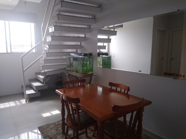 Apartamento à venda com 3 quartos, 102m² - Foto 1