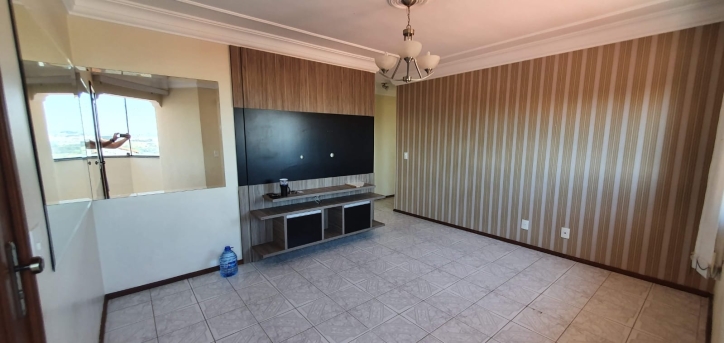 Apartamento à venda com 3 quartos, 92m² - Foto 2