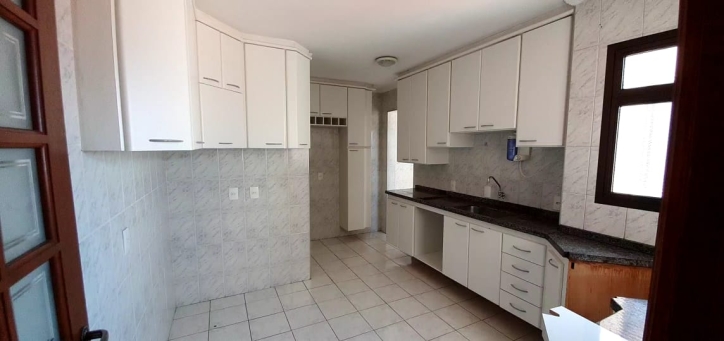 Apartamento à venda com 3 quartos, 92m² - Foto 11