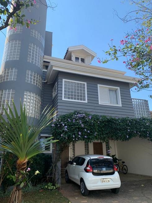 Casa de Condomínio à venda com 5 quartos, 250m² - Foto 1