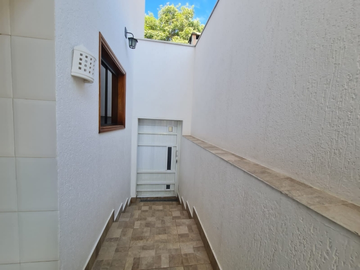 Sobrado à venda e aluguel com 3 quartos, 348m² - Foto 11