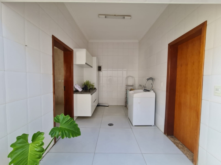 Sobrado à venda e aluguel com 3 quartos, 348m² - Foto 12