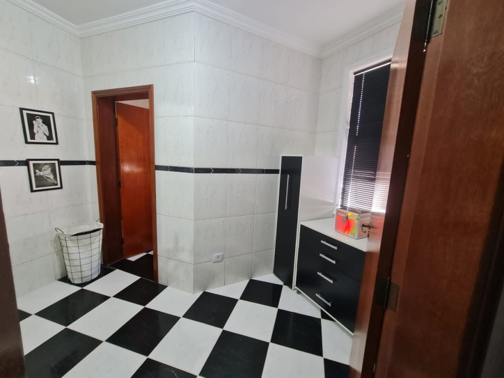 Sobrado à venda e aluguel com 3 quartos, 348m² - Foto 14