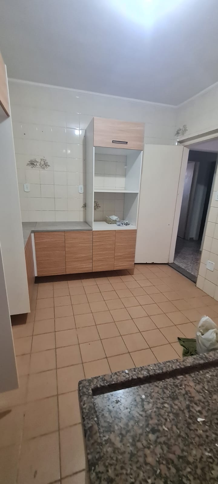 Apartamento à venda com 2 quartos, 81m² - Foto 3