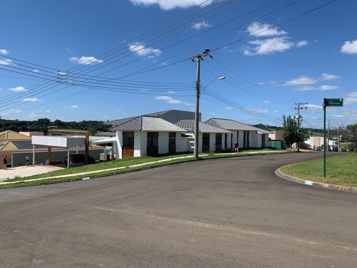 Sobrado à venda com 3 quartos, 350m² - Foto 1