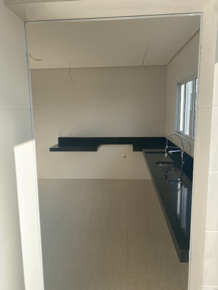 Sobrado à venda com 3 quartos, 215m² - Foto 5