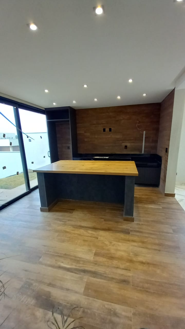 Casa à venda com 3 quartos, 255m² - Foto 5