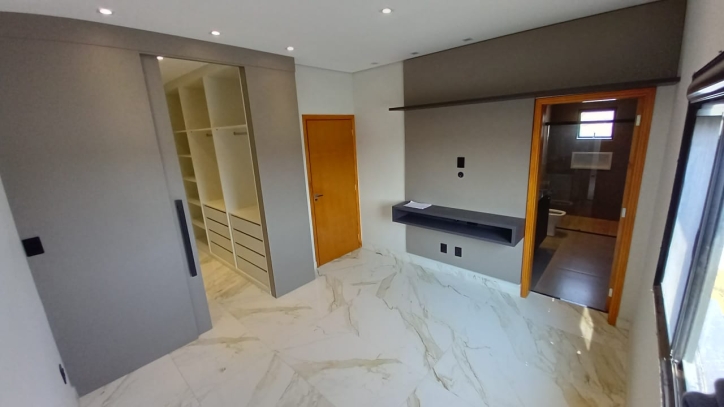 Casa à venda com 3 quartos, 255m² - Foto 10