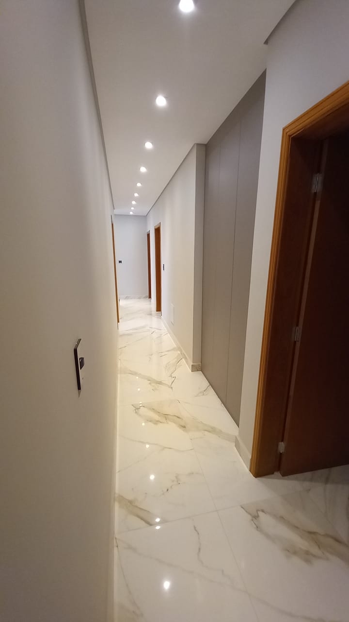 Casa à venda com 3 quartos, 255m² - Foto 18