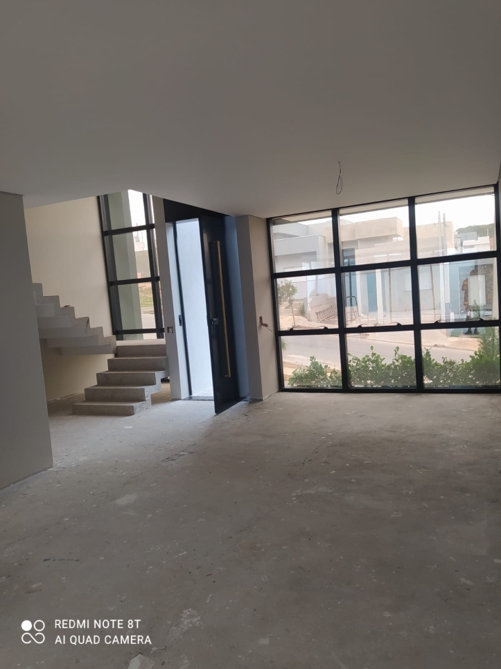 Sobrado à venda com 3 quartos, 200m² - Foto 4