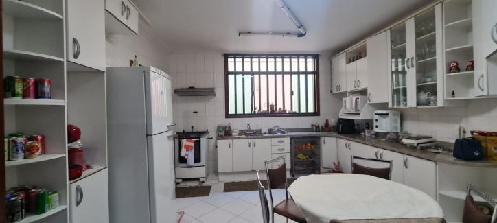 Sobrado à venda com 3 quartos, 259m² - Foto 9