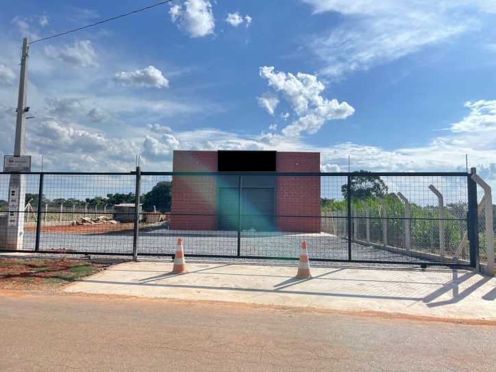 Depósito-Galpão-Armazém à venda e aluguel, 205m² - Foto 4