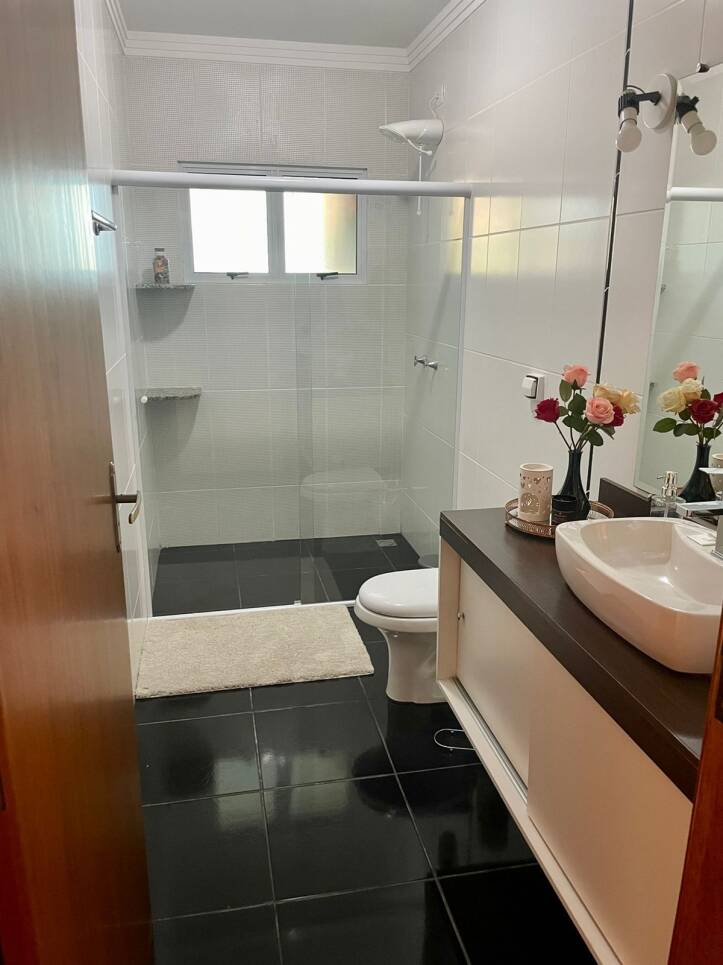 Casa de Condomínio à venda com 4 quartos, 350m² - Foto 8