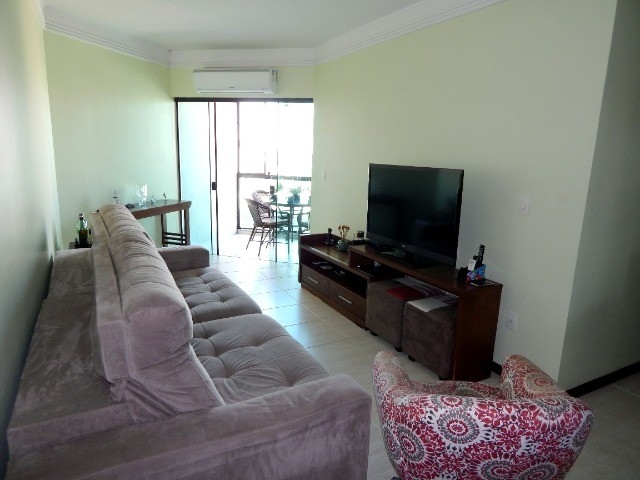 Apartamento à venda com 3 quartos, 88m² - Foto 2