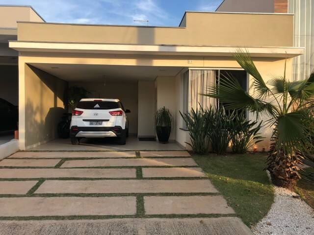 Casa de Condomínio à venda com 3 quartos, 200m² - Foto 2